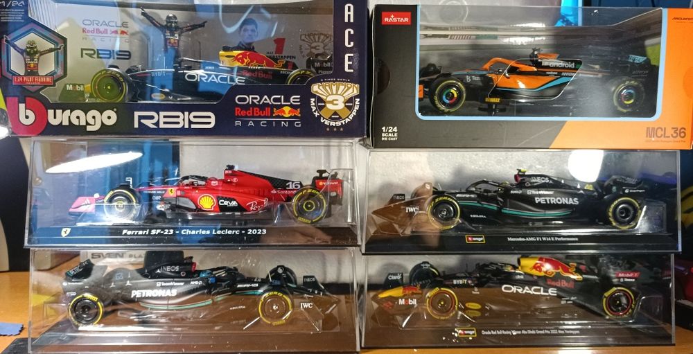 Формула  1 . 24 масштаб.