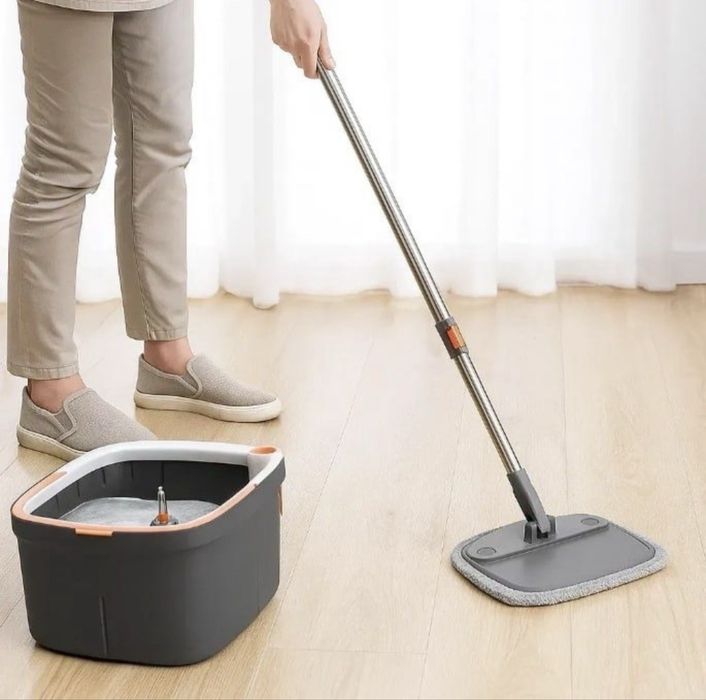 Швабра з віджимом.