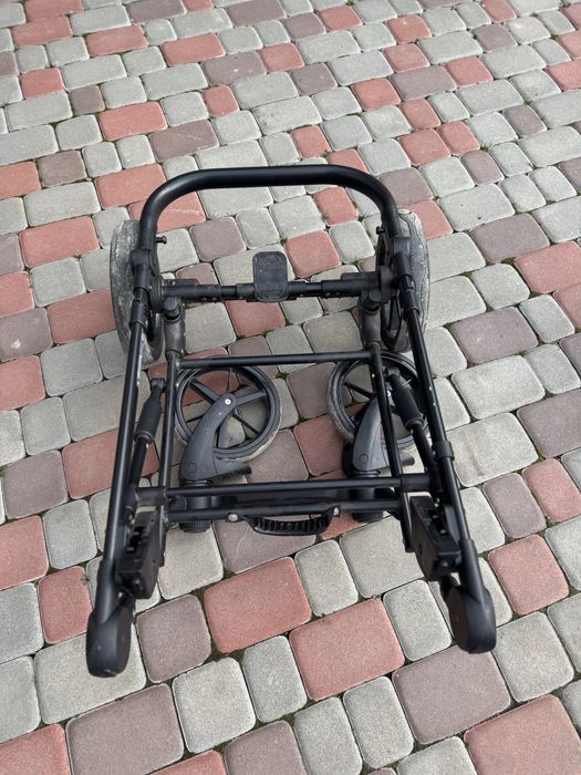 Продам коляску дитячу Adamex