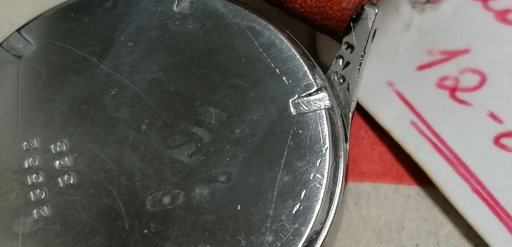 Longines military 12.68z (sei tache-six nots)