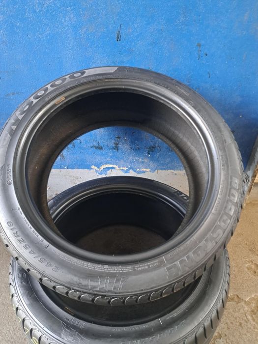 Opony 245/45R19 ROADSTONE