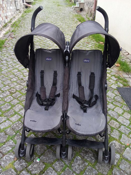 Vendo carrinho duplo Chicco Echo para gémeos / duas criança