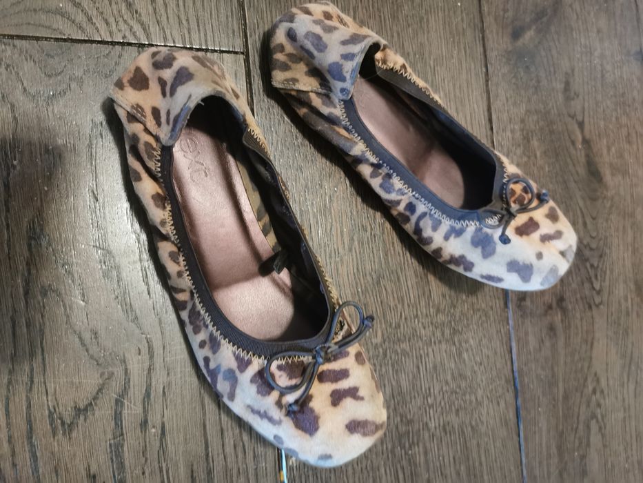 Buty dla dziewczynki baleriny Next, 30