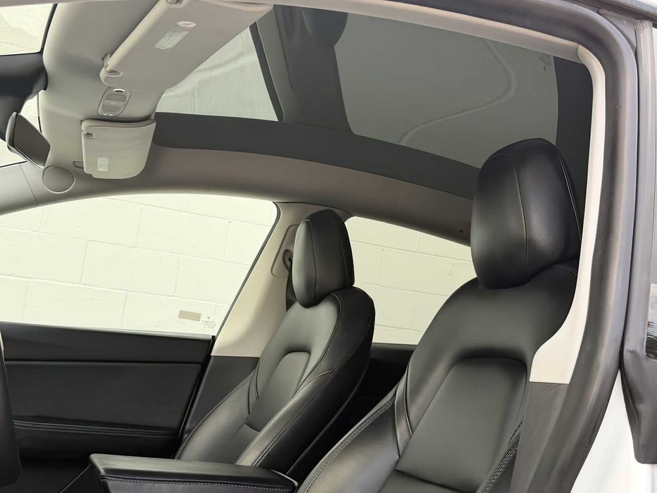 Tesla Model Y      2020