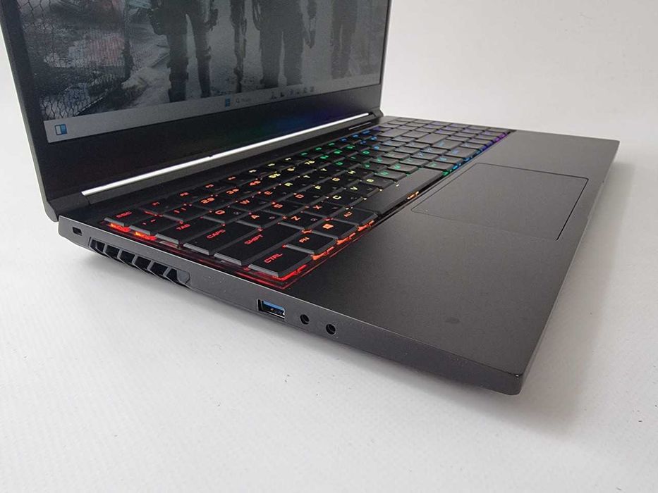Ігровий ноутбук Eluktronics 15 R7 5800H/RTX 3080 16GB/RAM 16GB/SSD 512GB/QHD 165Hz