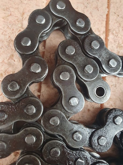 В продажі три цепки на мото Ява 634/638