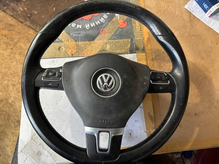 Руль і подушка Passat CC