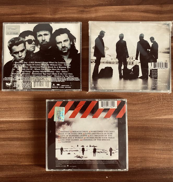 U2 - фірмові та ліцензія