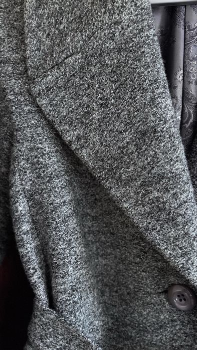 Пальто сіре жіноче