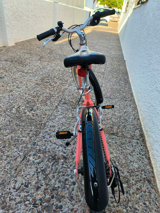 Bicicleta de criança como nova