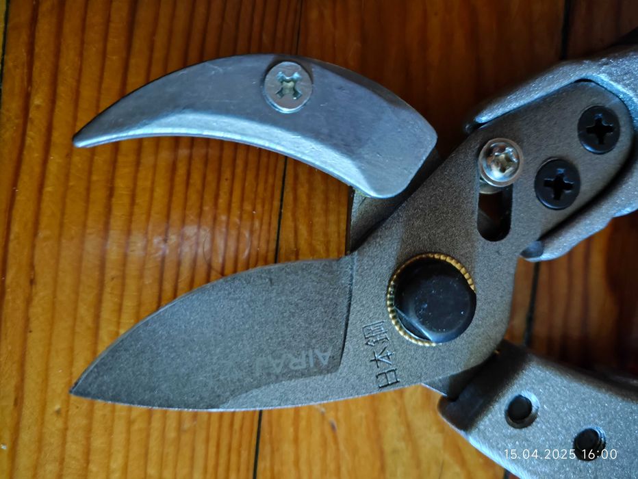 Секатори садові, з ковадлом Lowe 5.107 та AIRAJ-1025 - нові