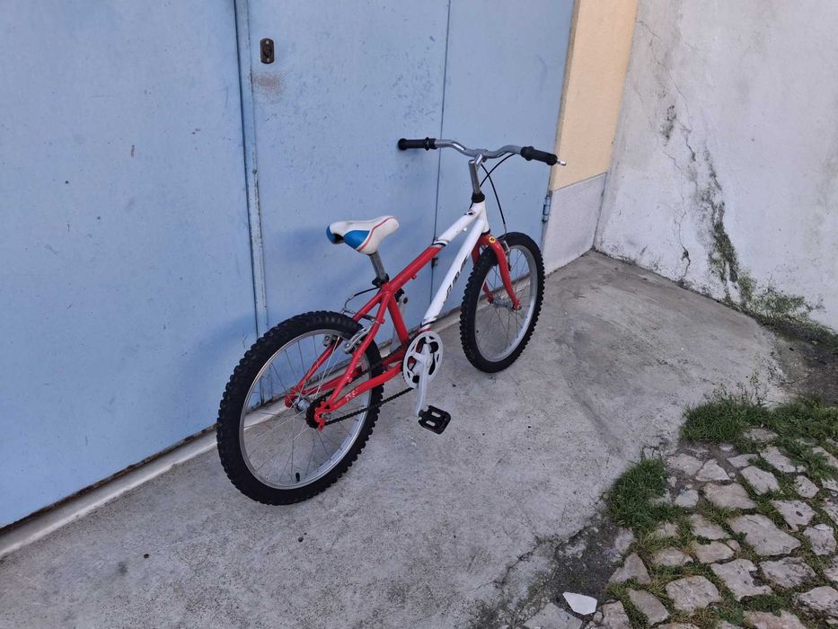 Bicicleta roda 20 para crianças dos 5 aos 10 anos de idade