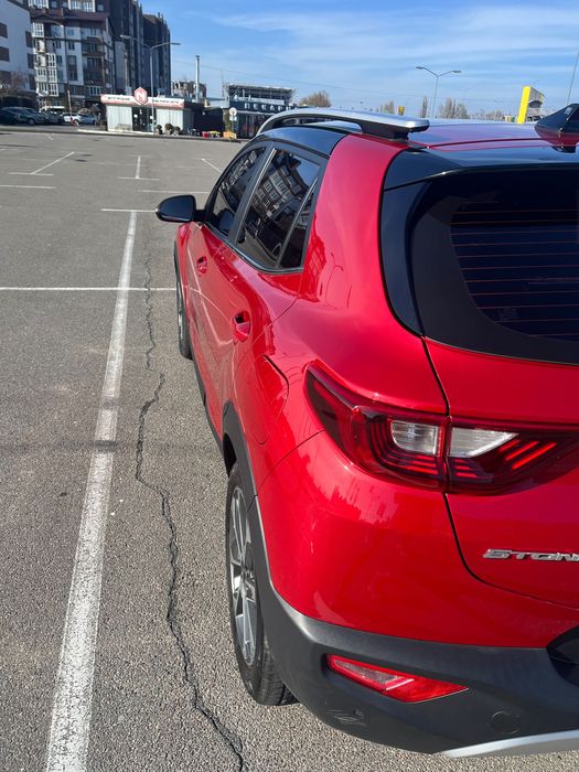 Продам кіа stonik 2019