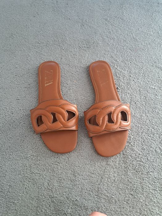 Klapki zara 36 skórzane