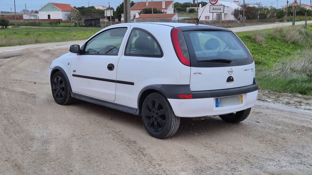 Opel corsa 1.7 dti 5 lugares