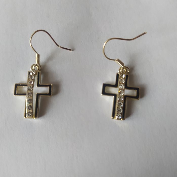 Kolczyki krzyże z kryształkami