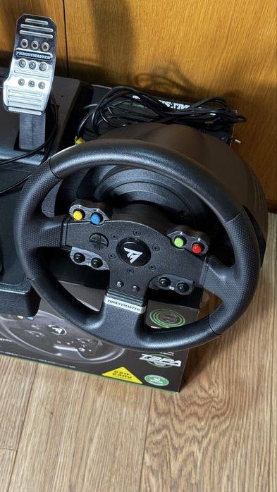 Volante simulador Thrustmaster TMX Pro