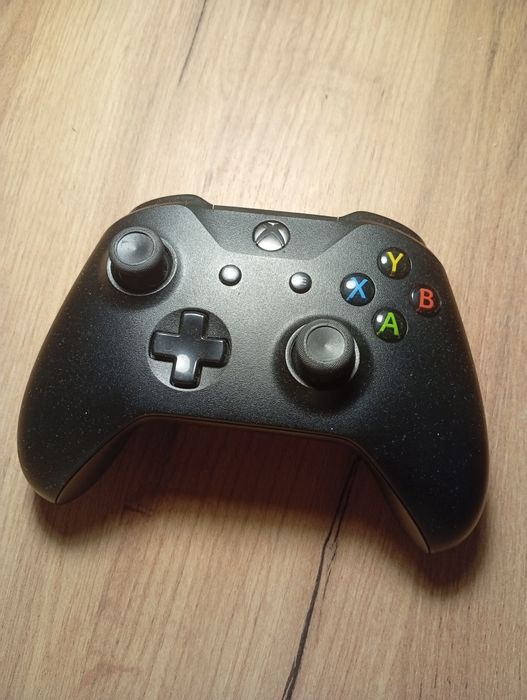 Геймпад Microsoft Xbox One + кабелі + 2 батарейки в подарунок
