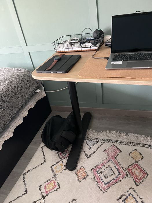 Secretaria de Canto Bekant ikea