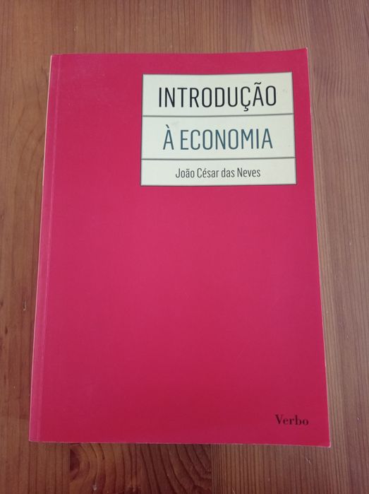 Introdução á economia - João César das neves