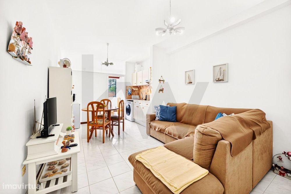 Estudio T0 com Garagem | Centro | Porto Santo