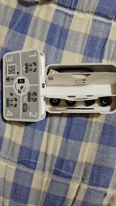 Vendo auriculares Sony WF 1000XM4