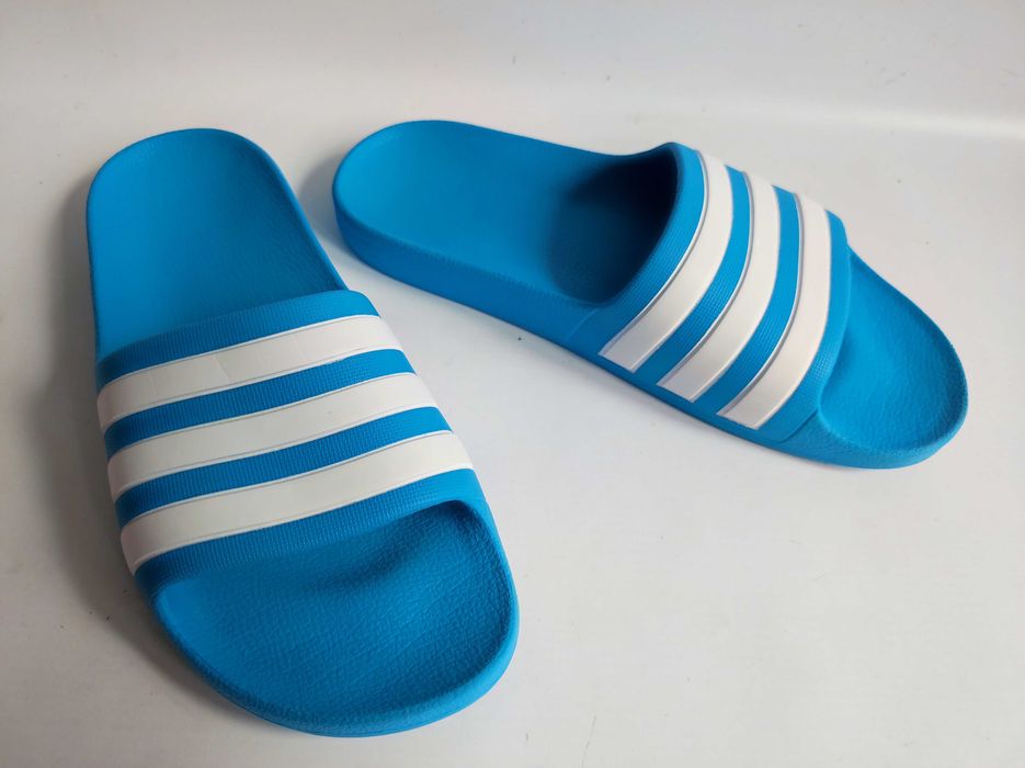 - Adidas - Klapki r. 38