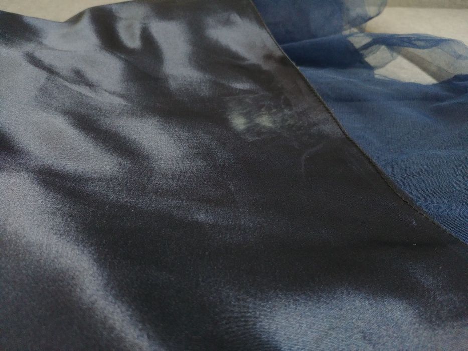 Dwuczęściowa Suknia Balowa, Wieczorowa z haftowaną koronką (sukienka)