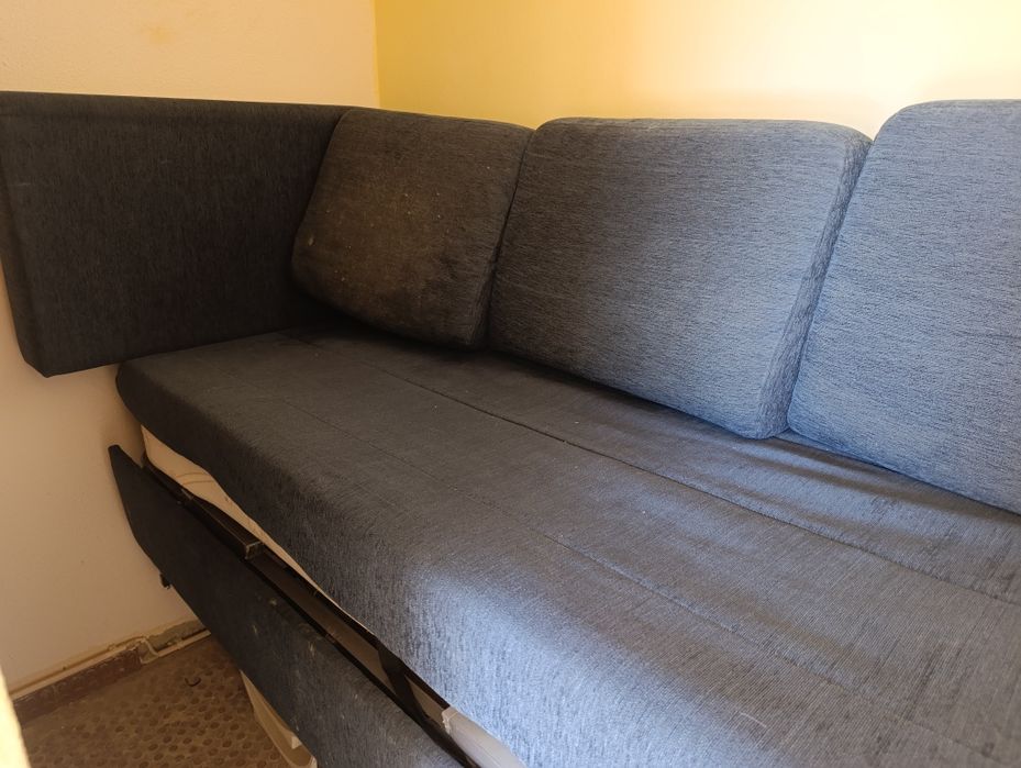 Sofá-Cama em Azul