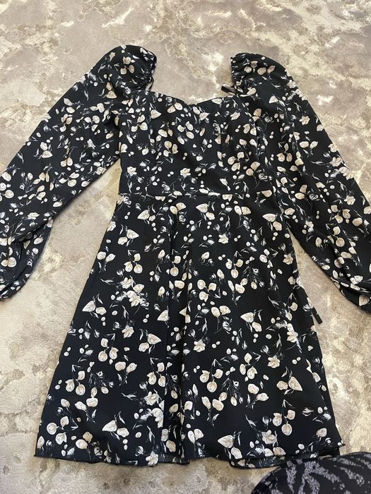 Плаття р 44  нова 350