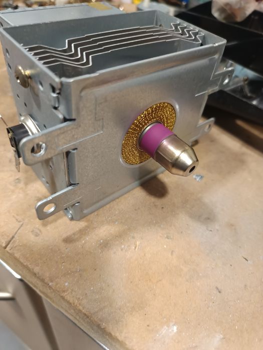 Magnetron maias transformado