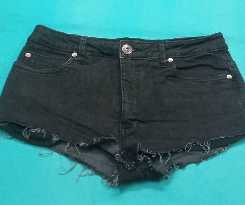 Krótkie szorty jeans czarne (S/M)