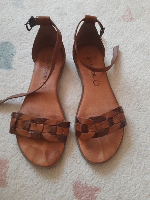 Skórzane sandały Lasocki