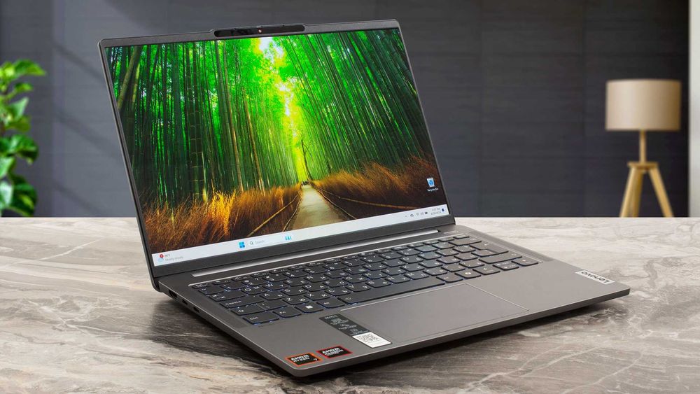 * ULTRABOOK * Lenovo IdeaPad Pro 5 Gen 9 14" . AMD Ryzen™ 7 8845HS . OLED 120Hz . nvme 512GB . 32GB