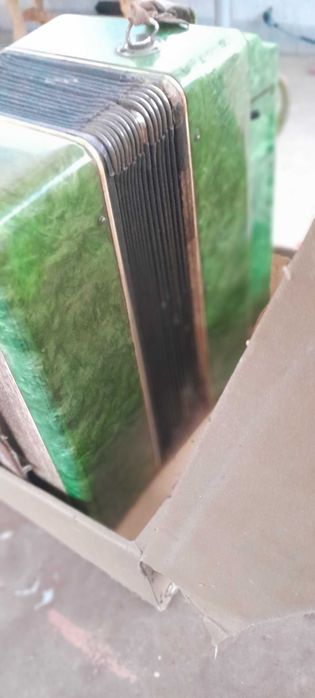 Продам гармошку.