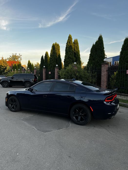 Dodge Charger 3.6 2015 року