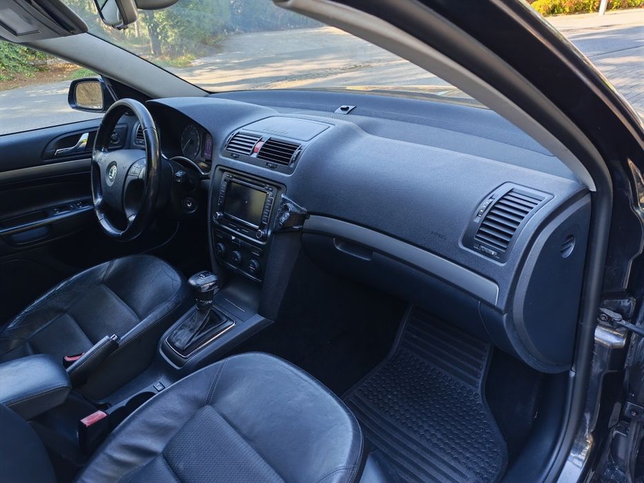 Skoda Octavia 2.0 TDI caixa automática