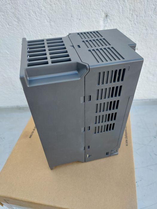 Variador veloc.(Novo ) 5.5 kw = 7.5 cavalos trifásico