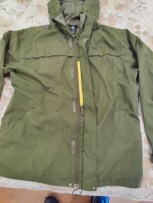 Casaco DC Shoes tam. XL em excelente estado