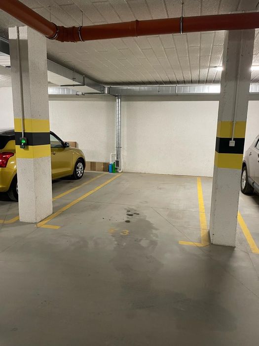 Miejsce postojowe w hali garażowej - Widok 2