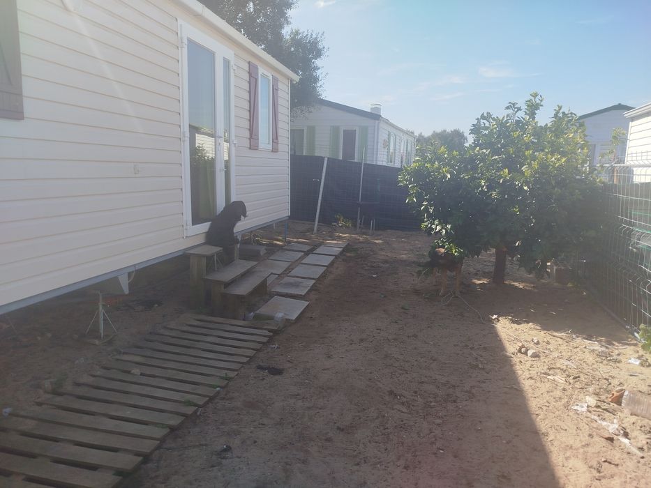 Casa T2 com espaço exterior