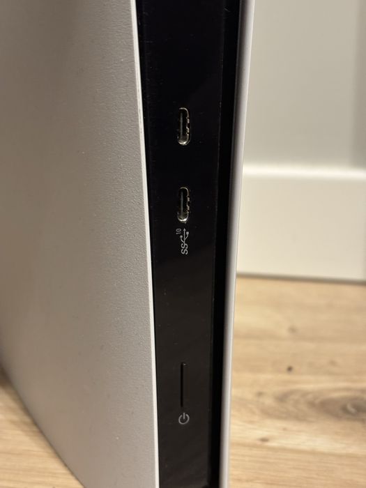 PlayStation 5 (PS5)