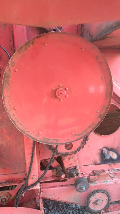 Sprzęgło napęd wytrząsaczy Massey Ferguson