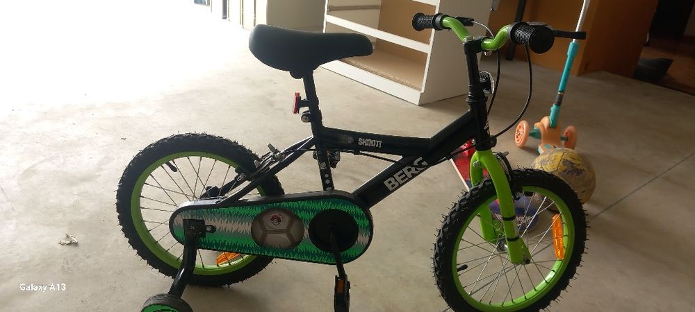 Vendo bicicleta   INFANTIL aro 16 NOVA 65 EUROS