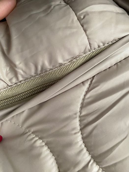 Kurtka beżowa pikowana