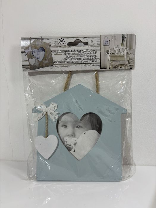 Drewniana ramka na zdjęcie, wisząca