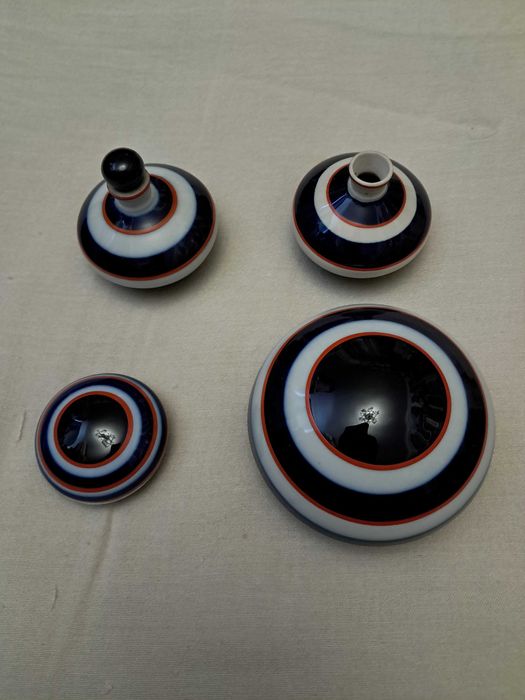 Туалетный (Парфюмерный)набор.