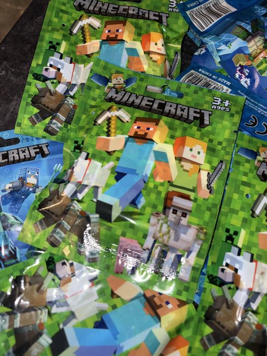 Hit fenomenalna zabawka niespodzianka brelok i karty minecraft