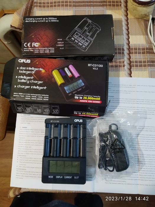 Новий зарядний Opus BT-C3100 v.2.2