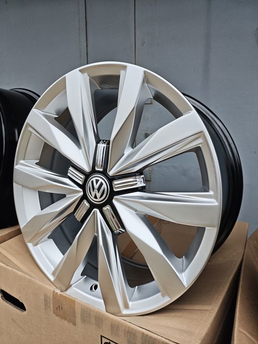 777 Новые диски R18 5/120 65.1 VW T5 T6 Multivan